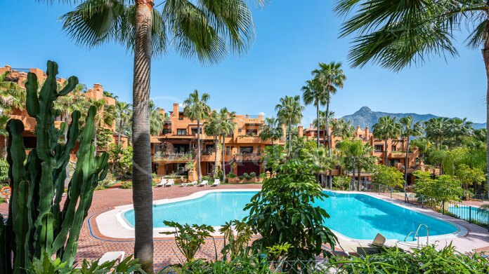 Alzambra Hill Club - Luxurious 3-Bedroom Duplex Penthouse, Marbella