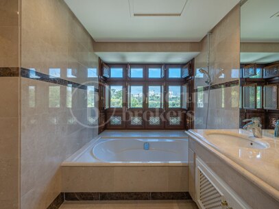 Alzambra Hill Club - Lyxig 3-sovrums duplex takvåning i Marbella