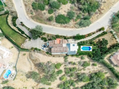Villa Vista - Andalusian gem with Panoramic Sea & Mountain Views