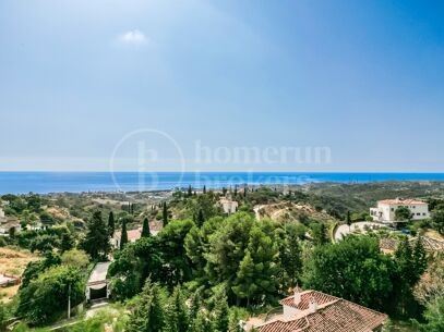 Villa Vista - Andalusian gem with Panoramic Sea & Mountain Views