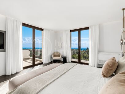 Villa Vista - Andalusian gem with Panoramic Sea & Mountain Views