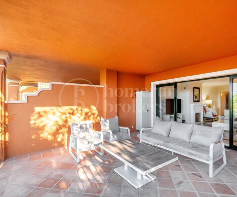 Apartment Halcones 3 - Elegant Residence with Beautiful Mediterranean Views