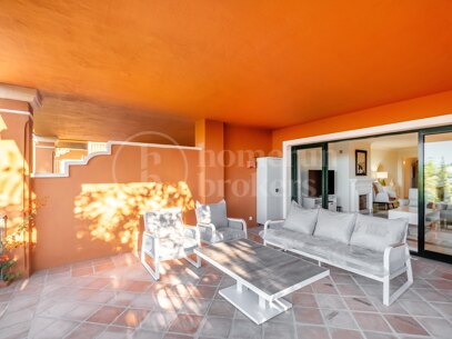 Apartment Halcones 3 - Elegant Residence with Beautiful Mediterranean Views