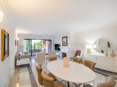 Apartment Halcones 3 - Elegant Residence with Beautiful Mediterranean Views