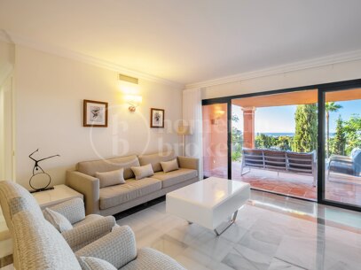 Apartment Halcones 3 - Elegant Residence with Beautiful Mediterranean Views