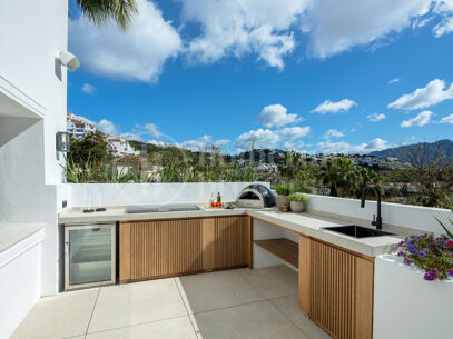 Villa Fortuna - Modern luxury and Mediterranean Elegance in Los Arqueros