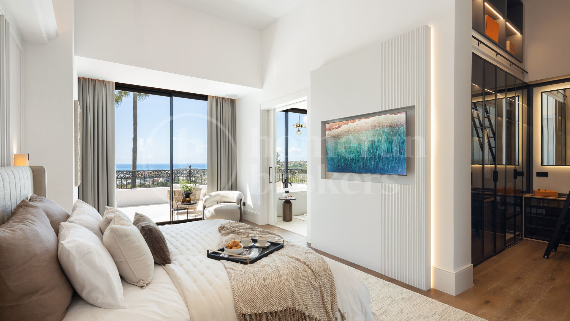 Villa Fortuna - Modern luxury and Mediterranean Elegance in Los Arqueros
