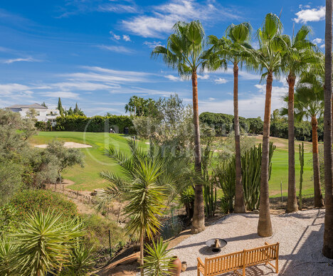 Casa Tesalia - Luxurious Frontline Los Naranjos Golf Villa