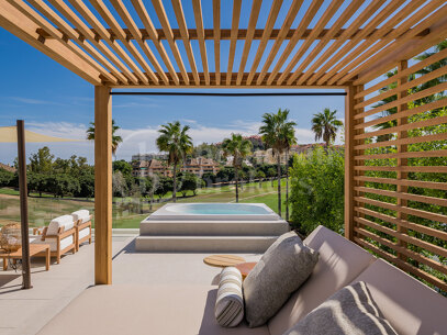 Casa Tesalia - Luxurious Frontline Los Naranjos Golf Villa