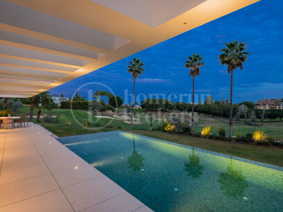Casa Tesalia - Luxurious Frontline Los Naranjos Golf Villa