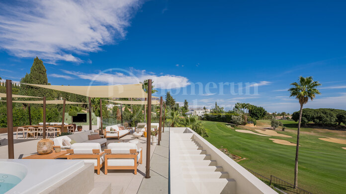 Casa Tesalia - Luxurious Frontline Los Naranjos Golf Villa