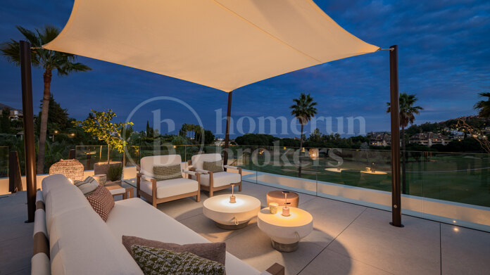 Casa Tesalia - Luxurious Frontline Los Naranjos Golf Villa