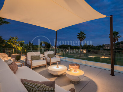 Casa Tesalia - Luxurious Frontline Los Naranjos Golf Villa