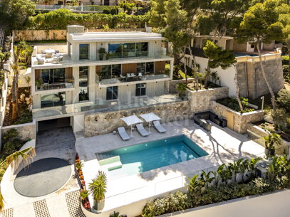 Villa Lotus – Lyxig villa med panoramautsikt över havet