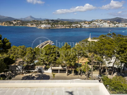 Villa Lotus – Lyxig villa med panoramautsikt över havet