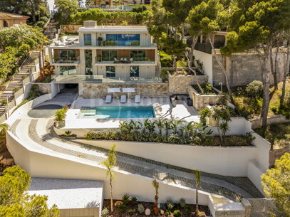 Villa Lotus – Lyxig villa med panoramautsikt över havet