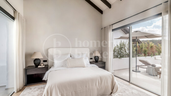 Lomas 211 - Duplex Penthouse in Lomas de Marbella Club, Benahavis