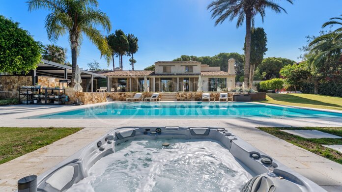 Villa Solterra -Luxurious residence in Marbella East