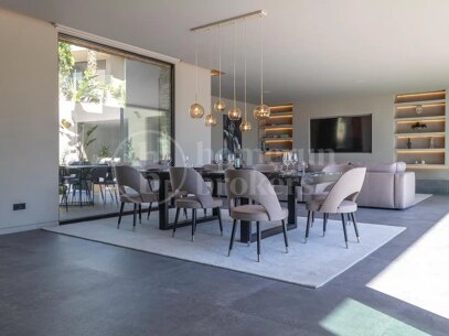Villa Tulum – Modern villa i Cala Vinyes