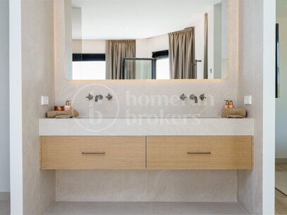 Maison Sora - Luxury Townhouse with incredible views