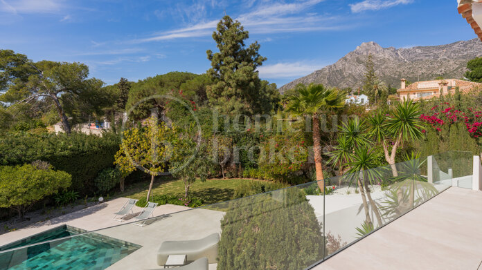 Villa African View - Open Sea Views in Nagueles, Marbella