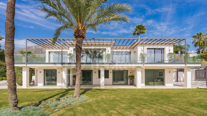 Villa African View - Open Sea Views in Nagueles, Marbella