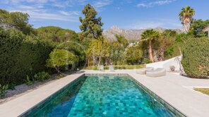 Villa African View - Havsutsikt i Nagueles, Marbella