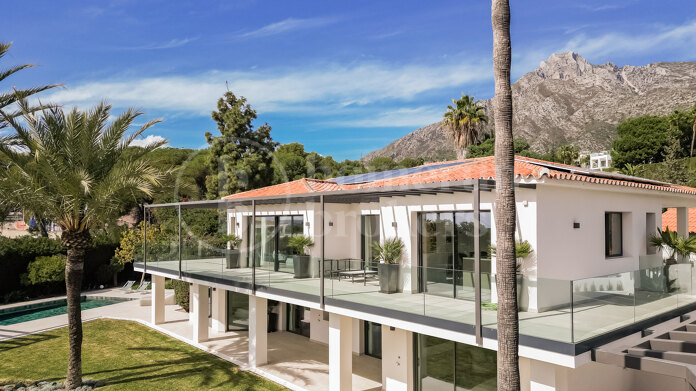 Villa African View - Open Sea Views in Nagueles, Marbella