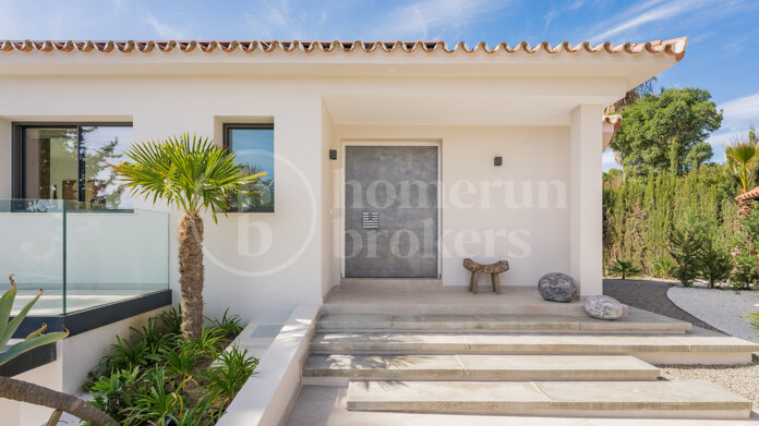 Villa African View - Open Sea Views in Nagueles, Marbella