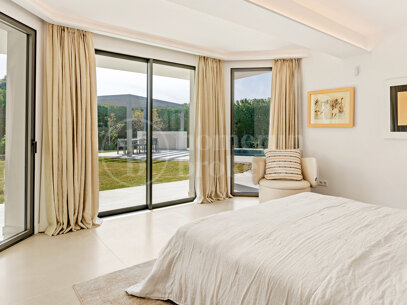 Villa African View - Open Sea Views in Nagueles, Marbella