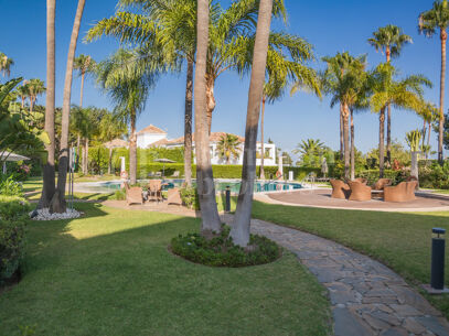 Altos Reales 1 - Three Bedroom Ground Floor Apartment with Sea Views in Altos Reales