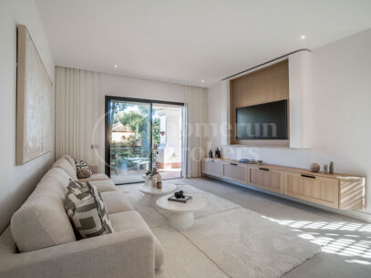 Altos Reales 1 - Three Bedroom Ground Floor Apartment with Sea Views in Altos Reales