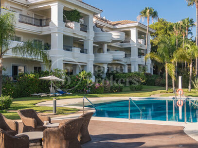 Altos Reales 1 - Three Bedroom Ground Floor Apartment with Sea Views in Altos Reales