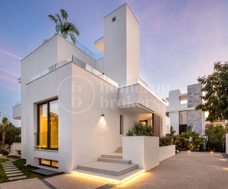 Los Angeles 185 - Luxury and Contemporary Living Beachside Cortijo Blanco