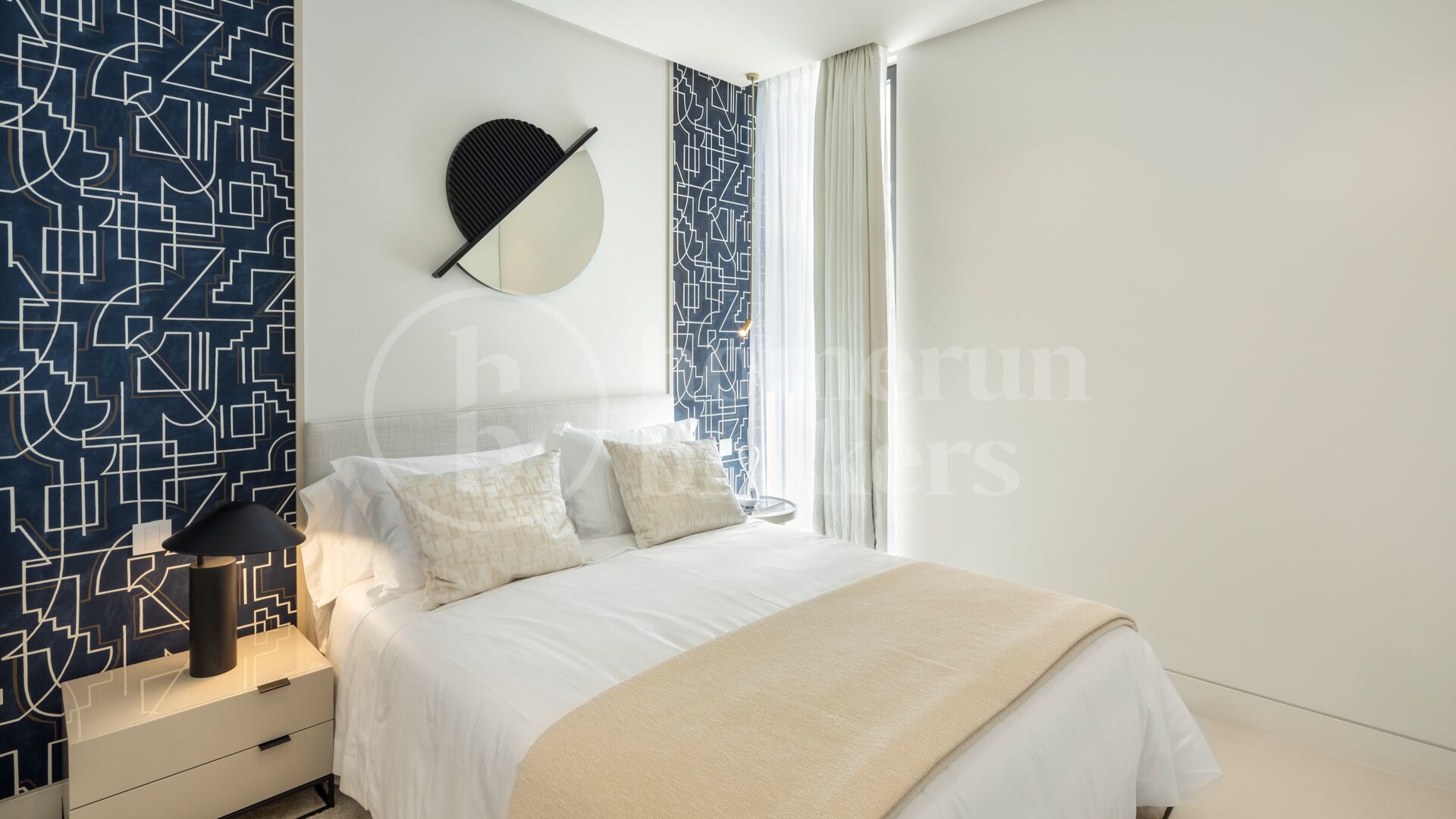 Los Angeles 185 - Luxury and Contemporary Living Beachside Cortijo Blanco
