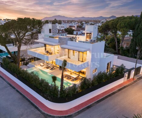 Los Angeles 185 - Luxury and Contemporary Living Beachside Cortijo Blanco