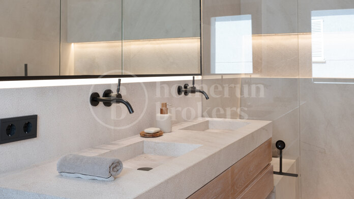 Townhouse Romero - Charming townhouse with roof terrace