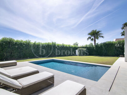 Villa Naranjos - Renovated 3-Bedroom Villa in Nueva Andalucia, Marbella