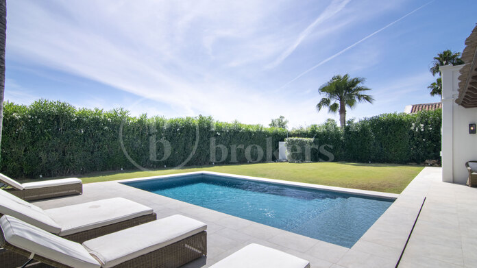 Villa Naranjos - Renovated 3-Bedroom Villa in Nueva Andalucia, Marbella