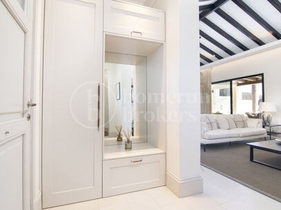 Villa Naranjos - Renovated 3-Bedroom Villa in Nueva Andalucia, Marbella