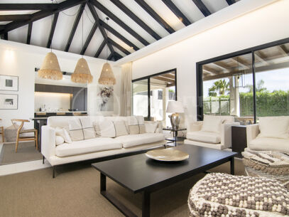 Villa Naranjos - Renovated 3-Bedroom Villa in Nueva Andalucia, Marbella