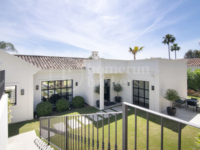 Villa Naranjos - Renovated 3-Bedroom Villa in Nueva Andalucia, Marbella