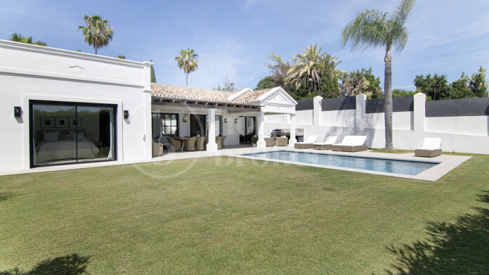 Villa Naranjos - Renovated 3-Bedroom Villa in Nueva Andalucia, Marbella