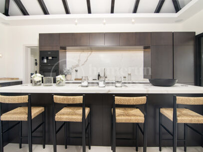 Villa Naranjos - Renovated 3-Bedroom Villa in Nueva Andalucia, Marbella