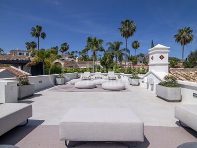 Villa Naranjos - Renovated 3-Bedroom Villa in Nueva Andalucia, Marbella