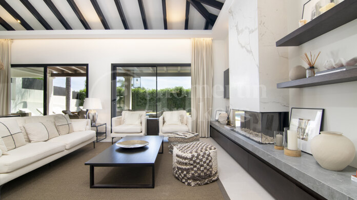 Villa Naranjos - Renovated 3-Bedroom Villa in Nueva Andalucia, Marbella