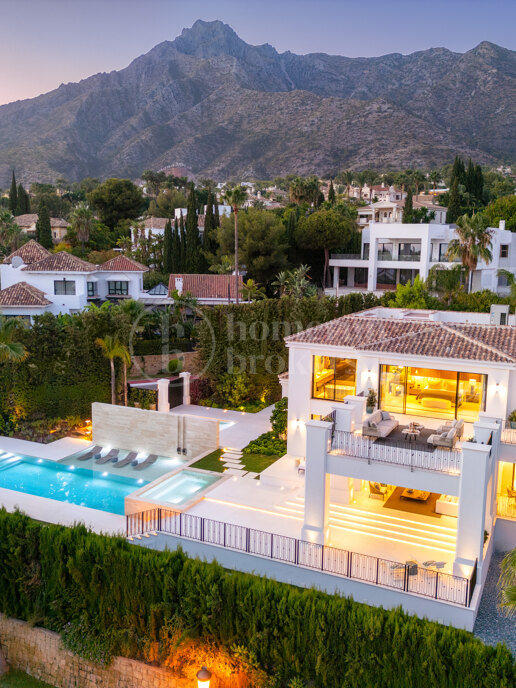 Villa Rossini - Luxurious Villa with Sea Views in Sierra Blanca, Marbella