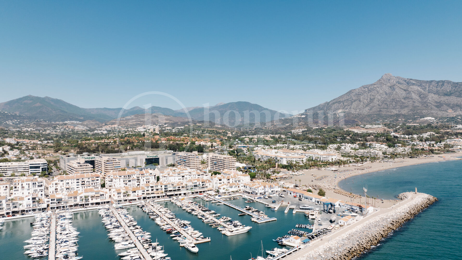 Banus 4 - Lyxig lägenhet i hjärtat av Puerto Banús, Marbella