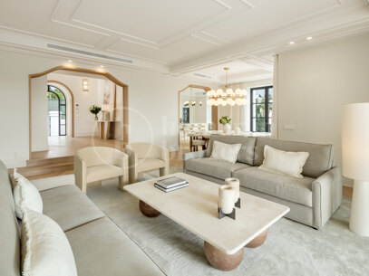 Villa Etoile - A Contemporary Masterpiece in Haza del Conde, Nueva Andalucía