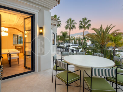 Villa Etoile - A Contemporary Masterpiece in Haza del Conde, Nueva Andalucía